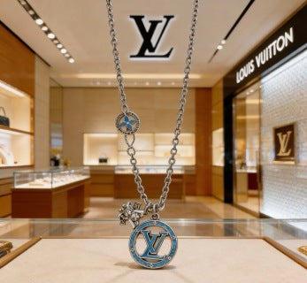 Louis Vuitton Ocean Medallion Charm Layered Chain Necklace
